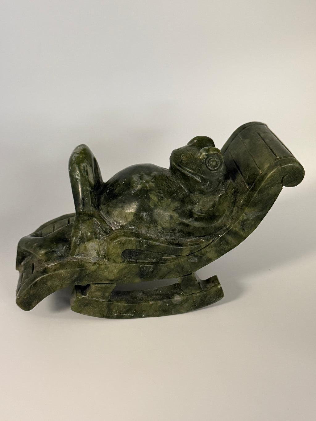 Green Aventurine Frog in Chair Carving
