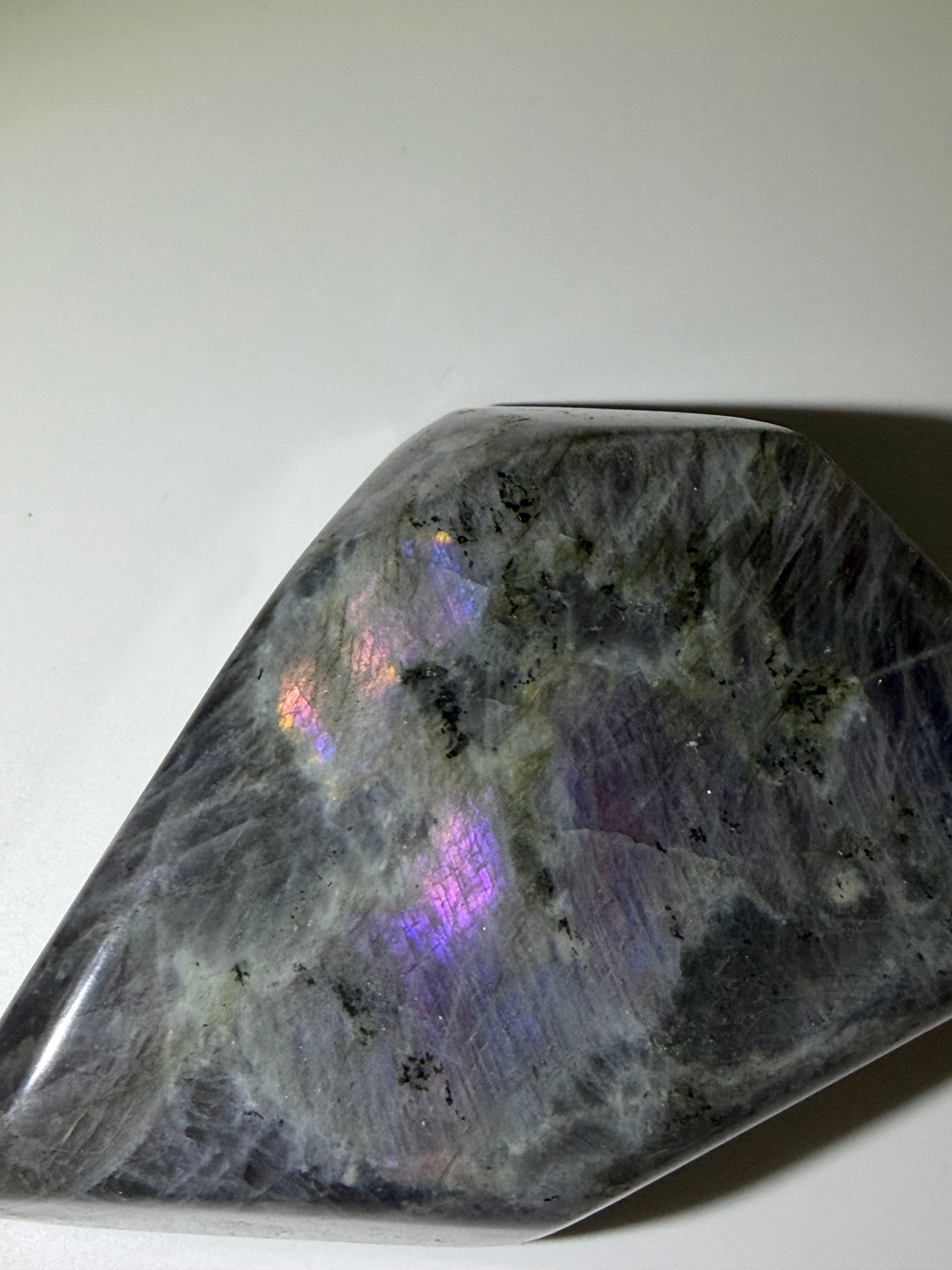 Flashy Labradorite Freeform