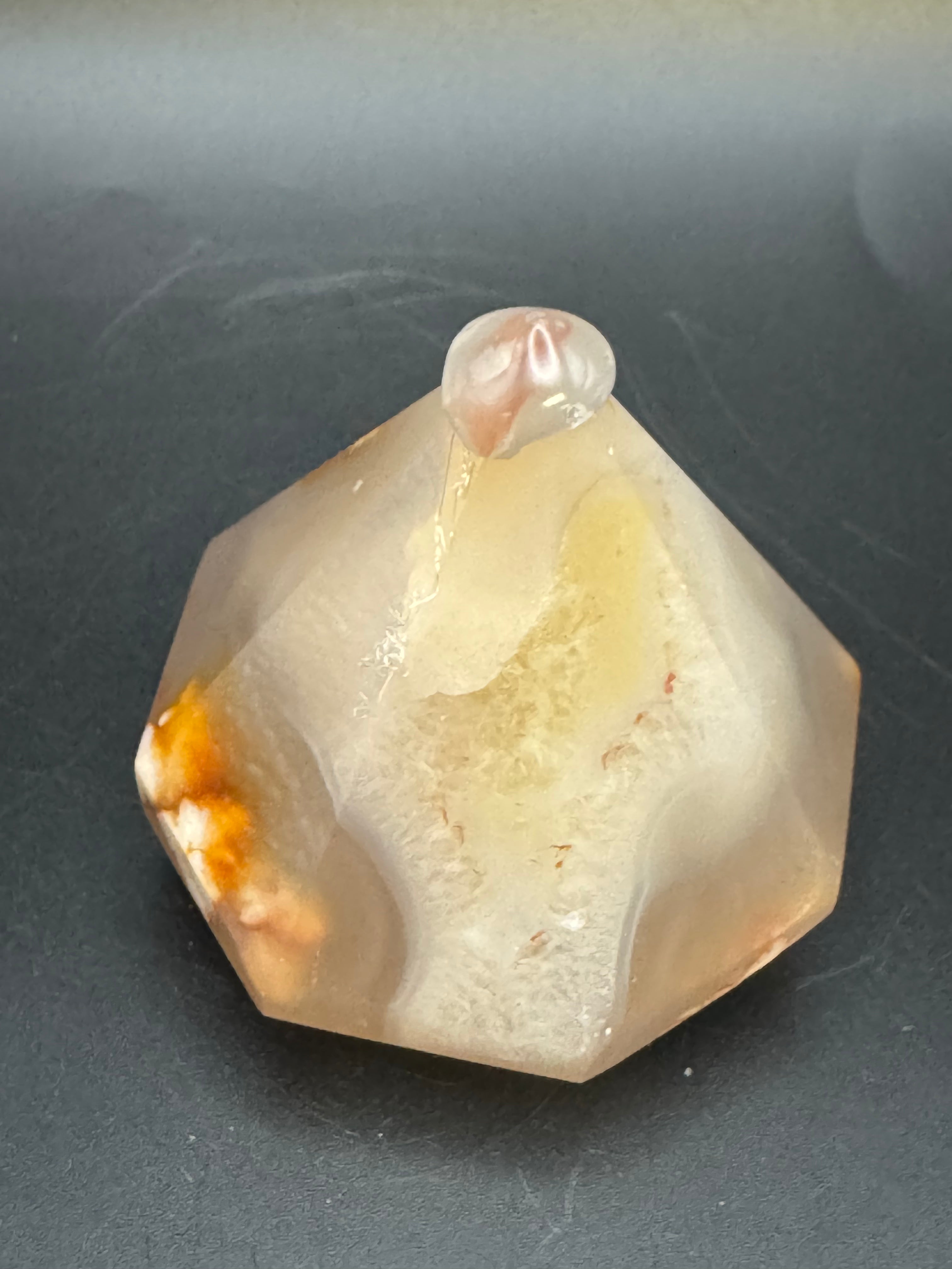 Flower Agate Diamond Carving