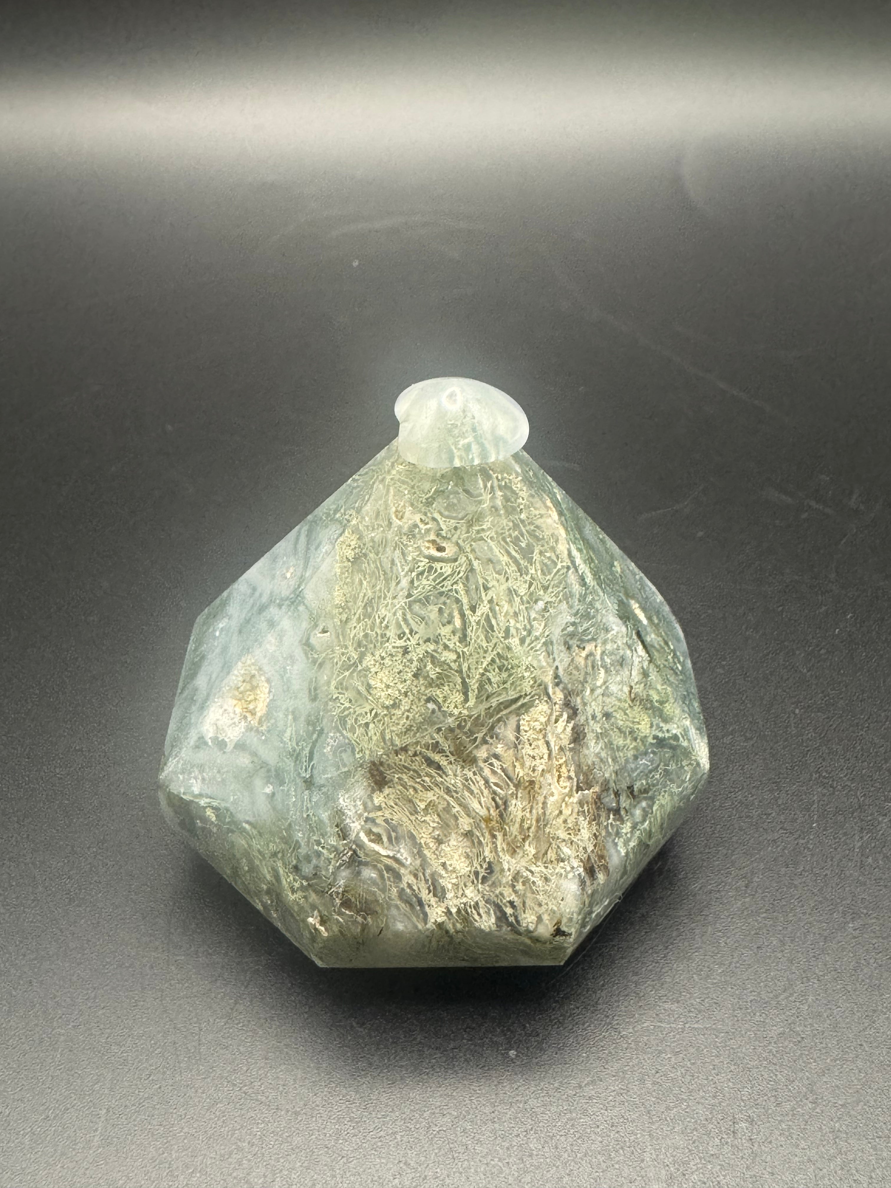 Moss Agate Diamond Carving