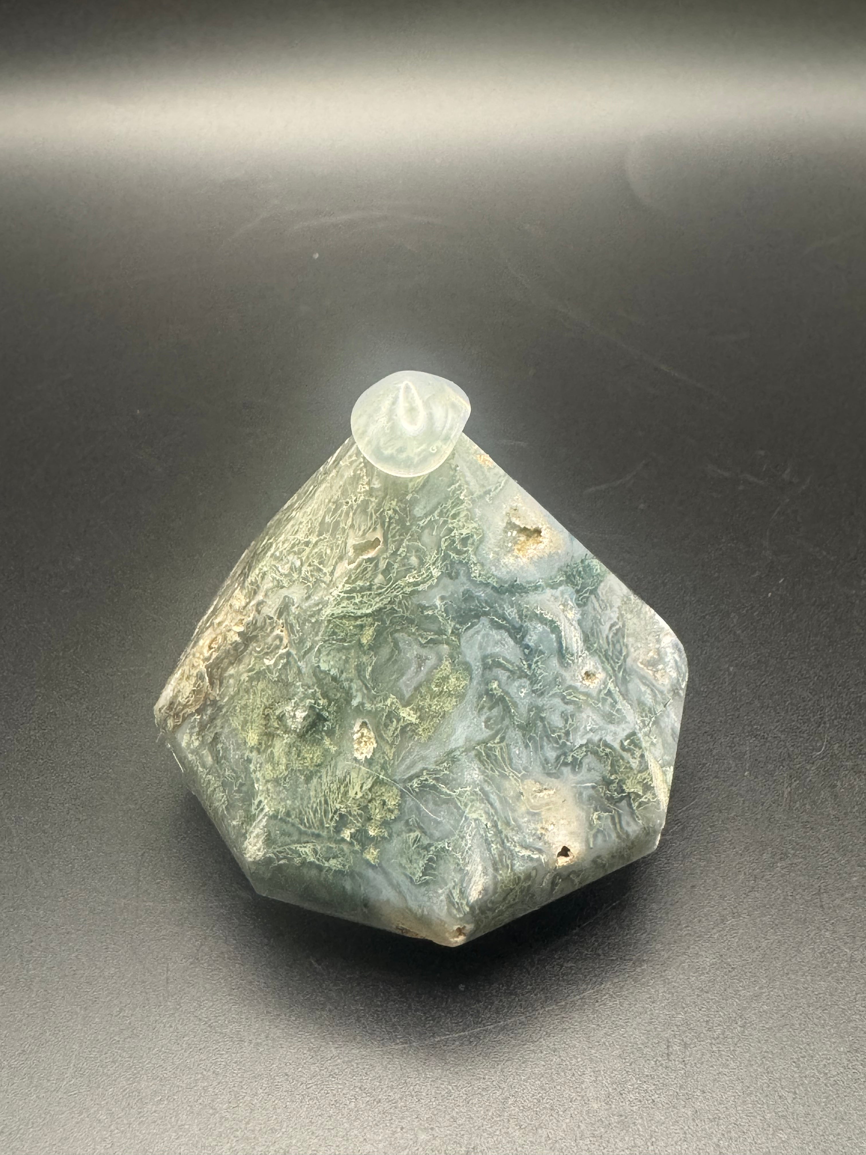 Moss Agate Diamond Carving